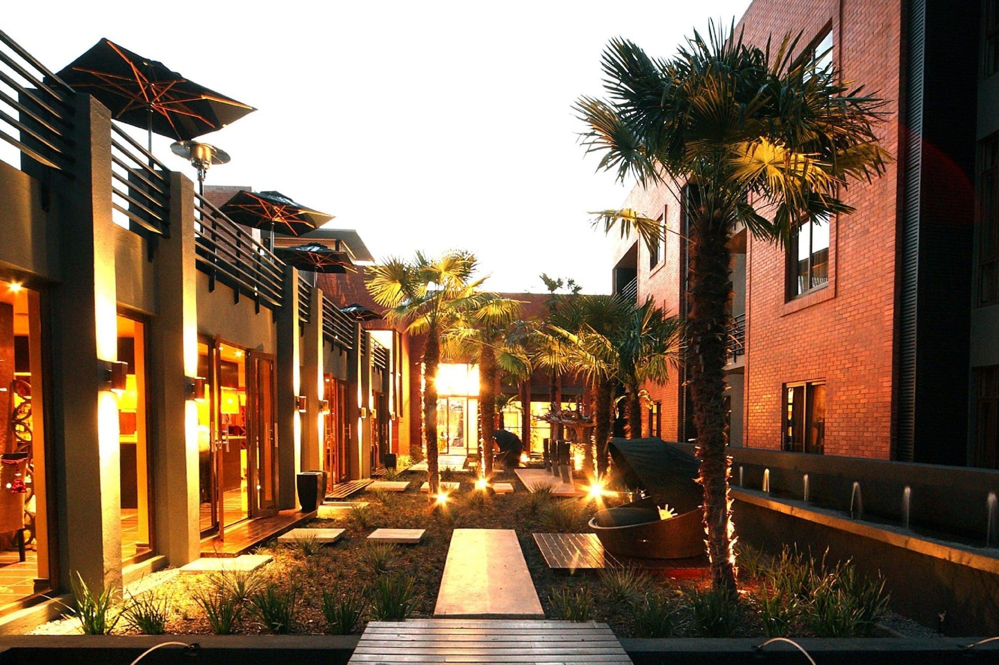 Vista Exterior Fusion Boutique Hotel