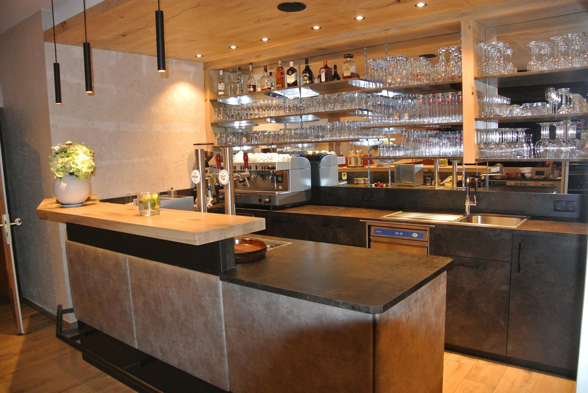 Bar/Salón Gasthof zum Stollhofer