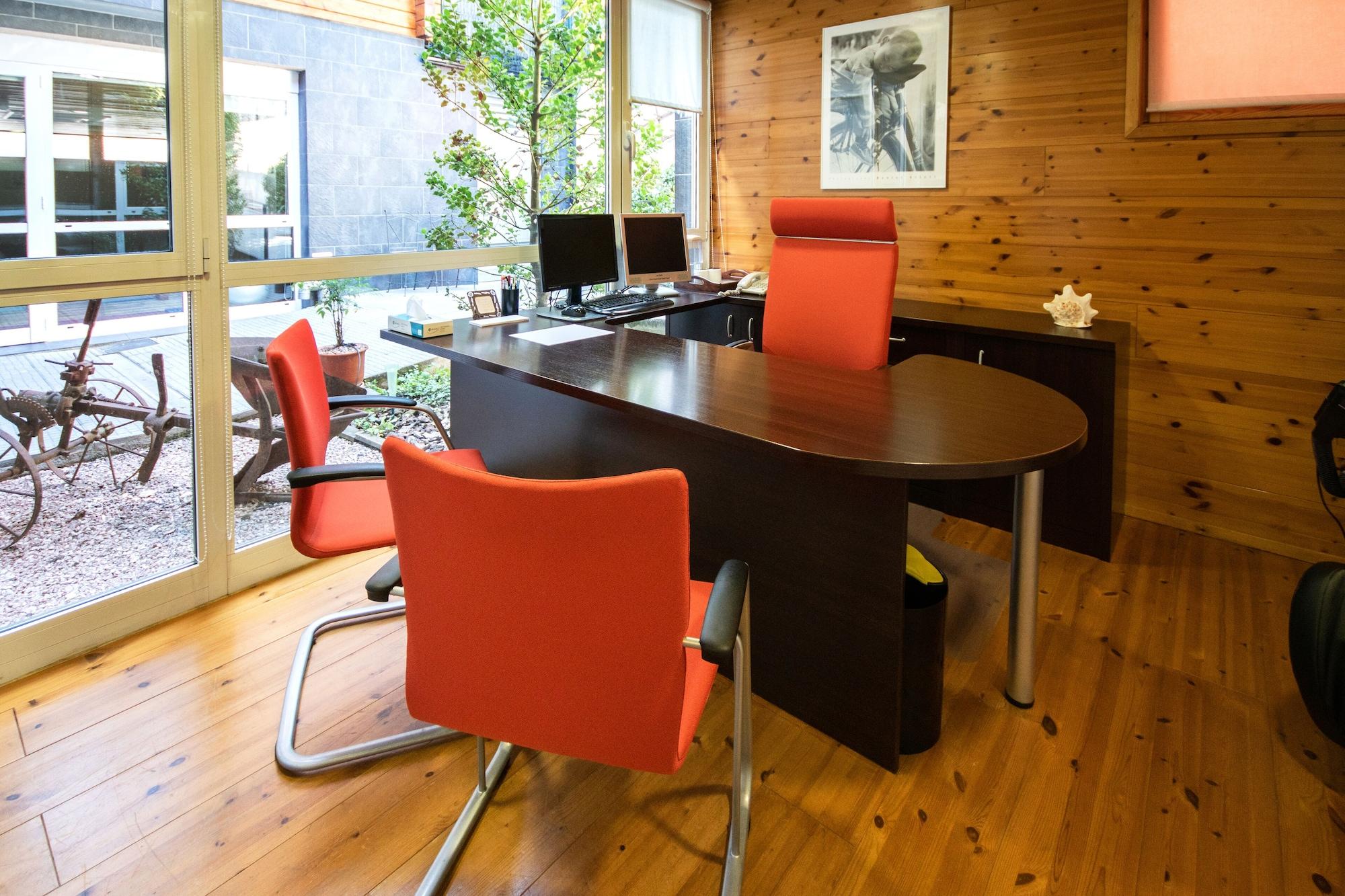 Sala de Reuniones Accommodation de Salut Somlom