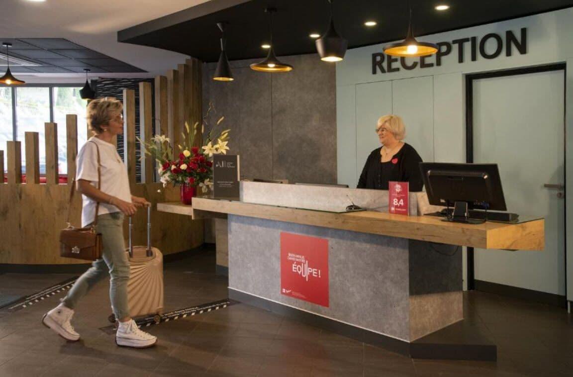 Vista Lobby Hôtel Ibis Cannes Mouans Sartoux