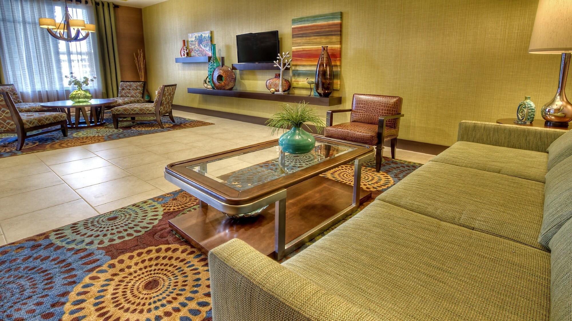 Vista Lobby Holiday Inn Express & Suites Pittsburgh SW - Southpointe by IHG