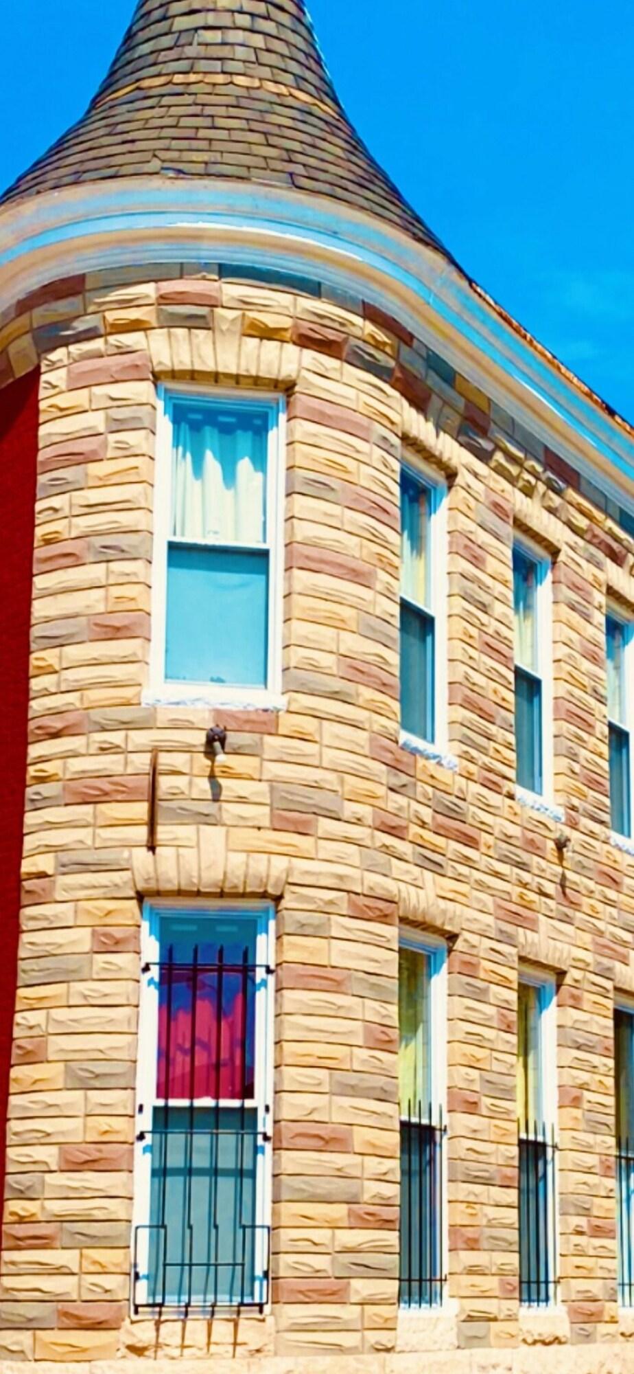 Varios Hostel rooms