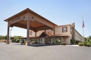 Alojamiento - Best Western Plus Fredericksburg