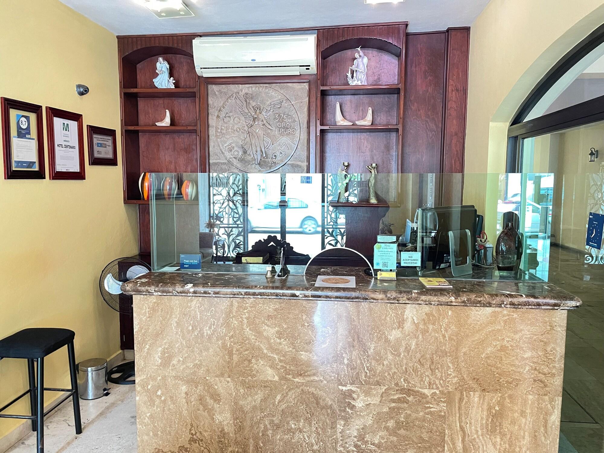 Vista Lobby Hotel Centenario