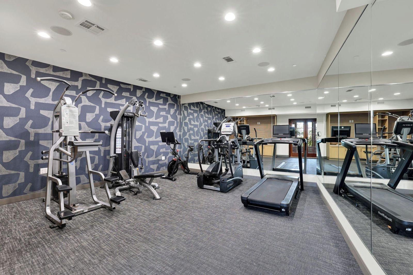 Gimnasio Best Western Plus Sunset Plaza Hotel