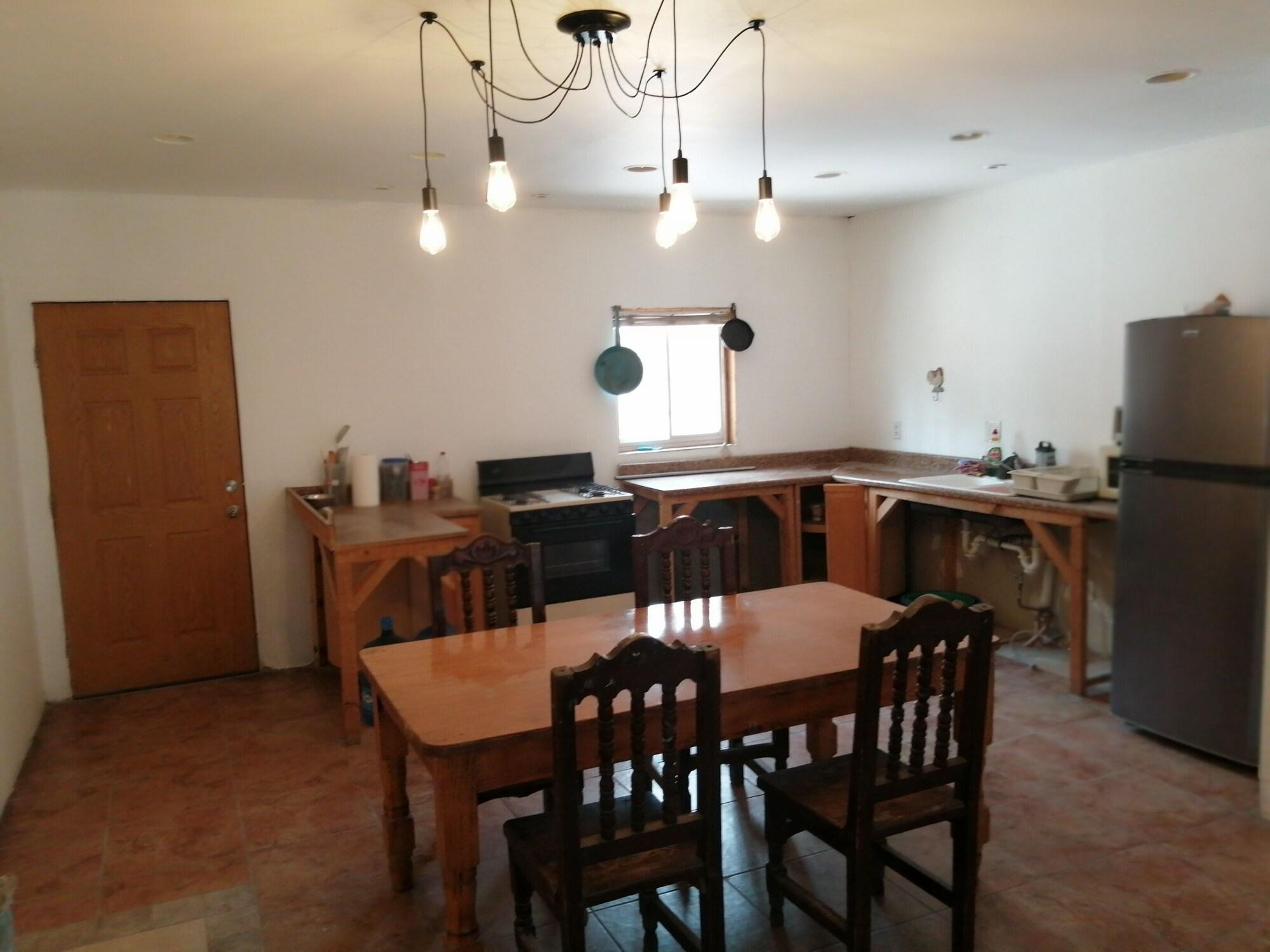 Equipamiento de Habitación Hostal Fonts