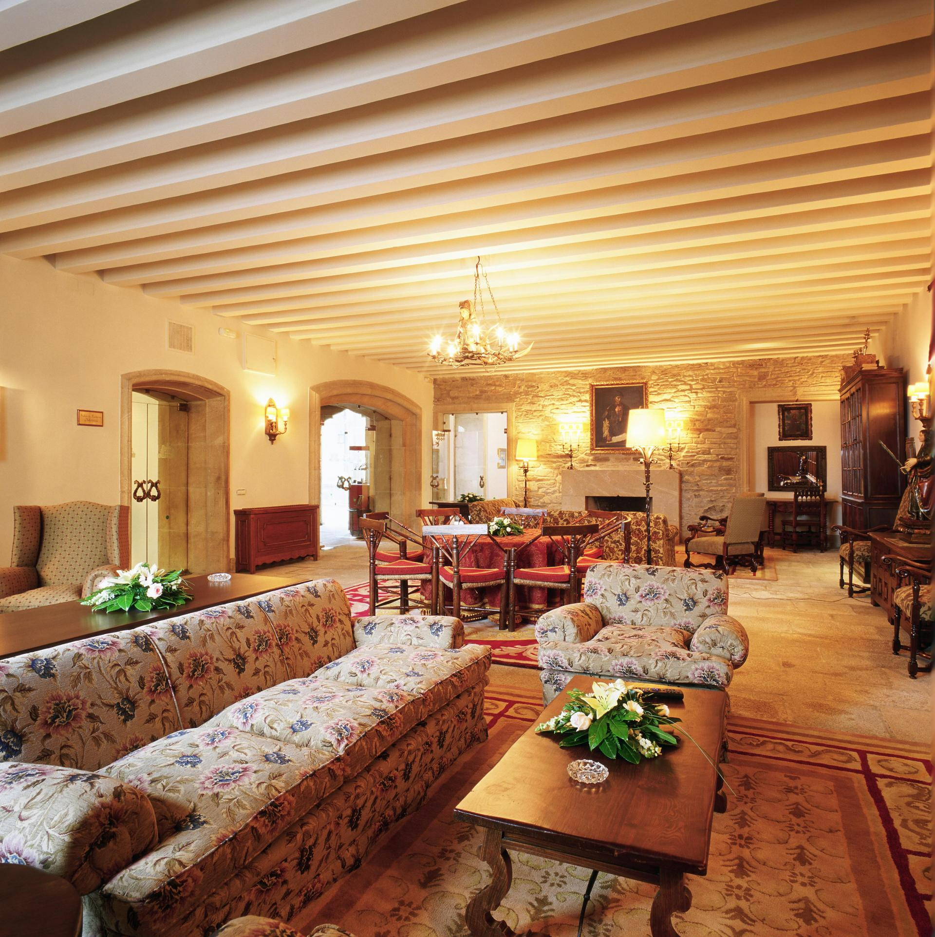 Vista Lobby Parador de Santiago de Compostela