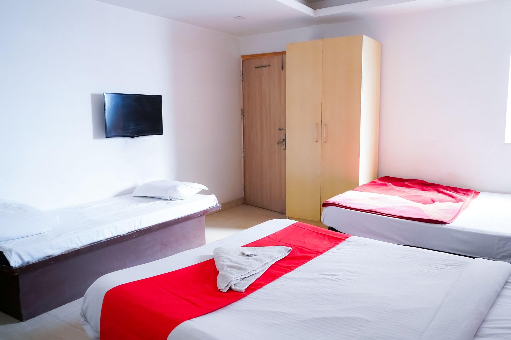 Equipamiento de Habitación Roomshala 054 Hotel Mahal