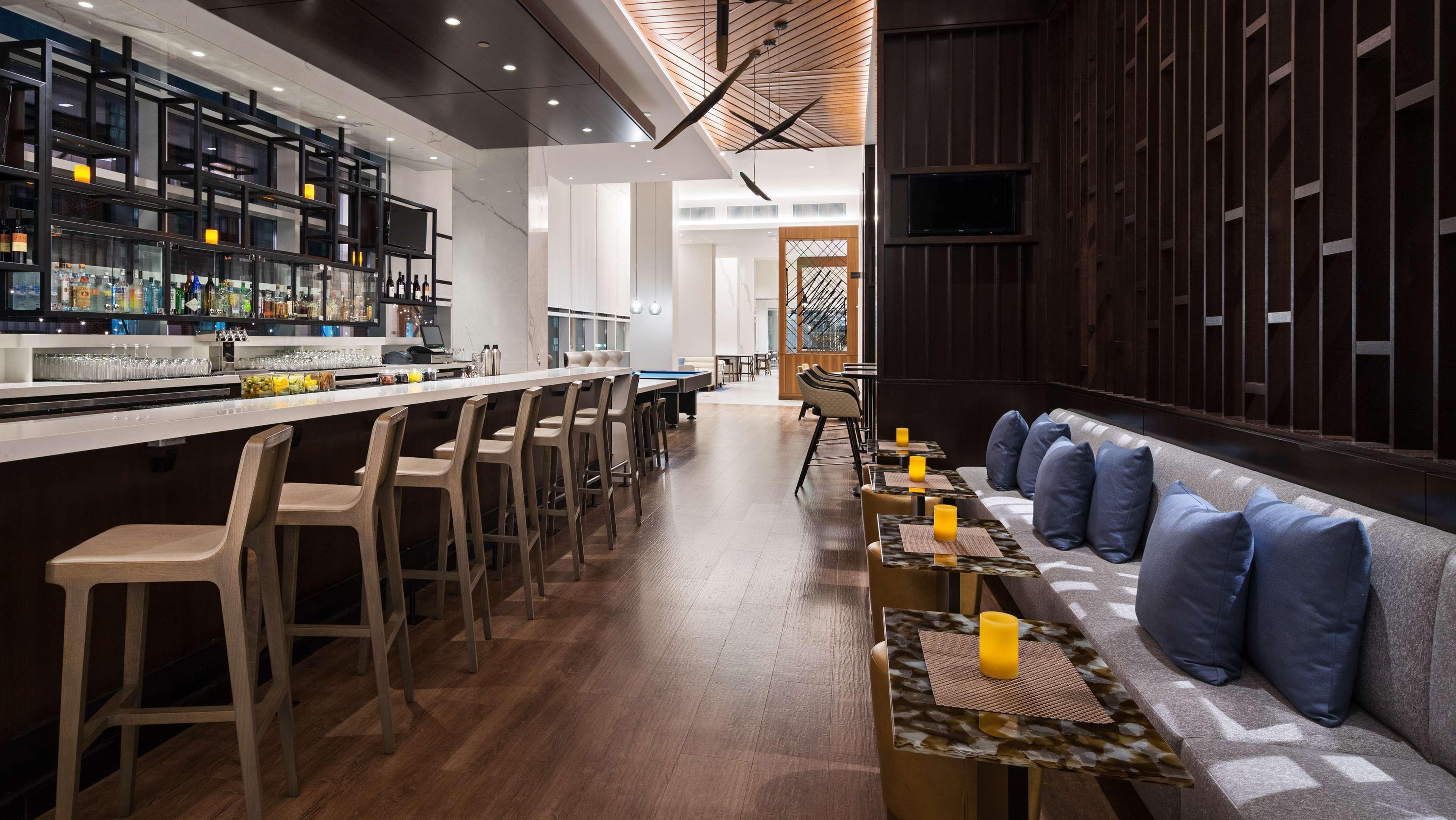 Bar/Salón Hyatt House Washington DC/The Wharf
