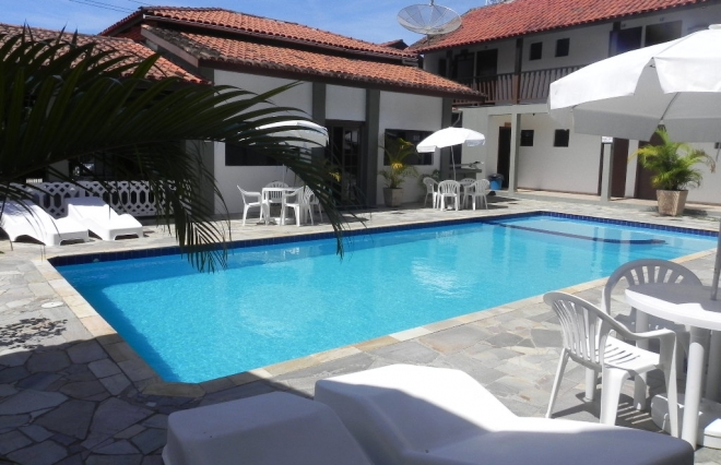 Vista da piscina Chalés Refúgio Lagoinha