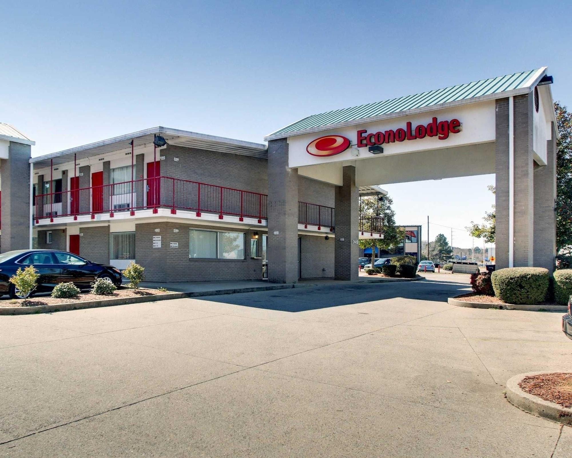 Vista Exterior Econo Lodge Meridian