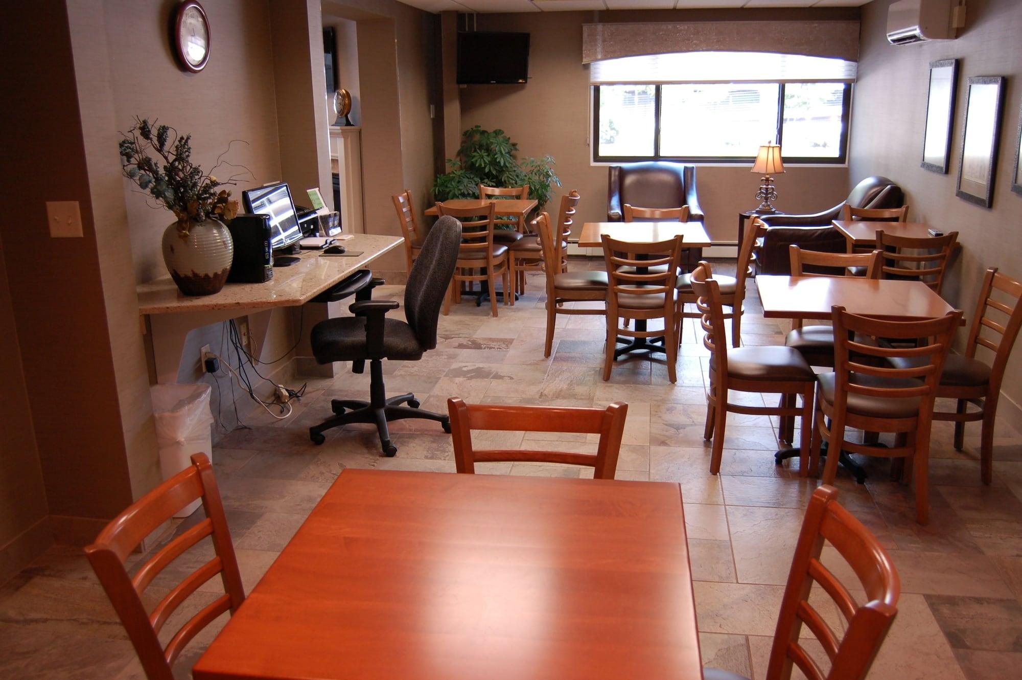 Restaurant Brentwood Inn & Suites