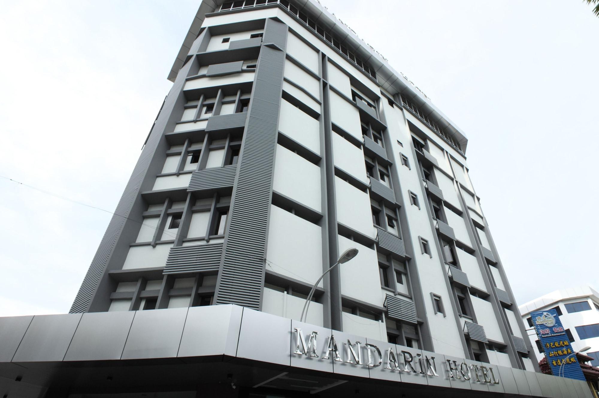 Varios Mandarin Hotel