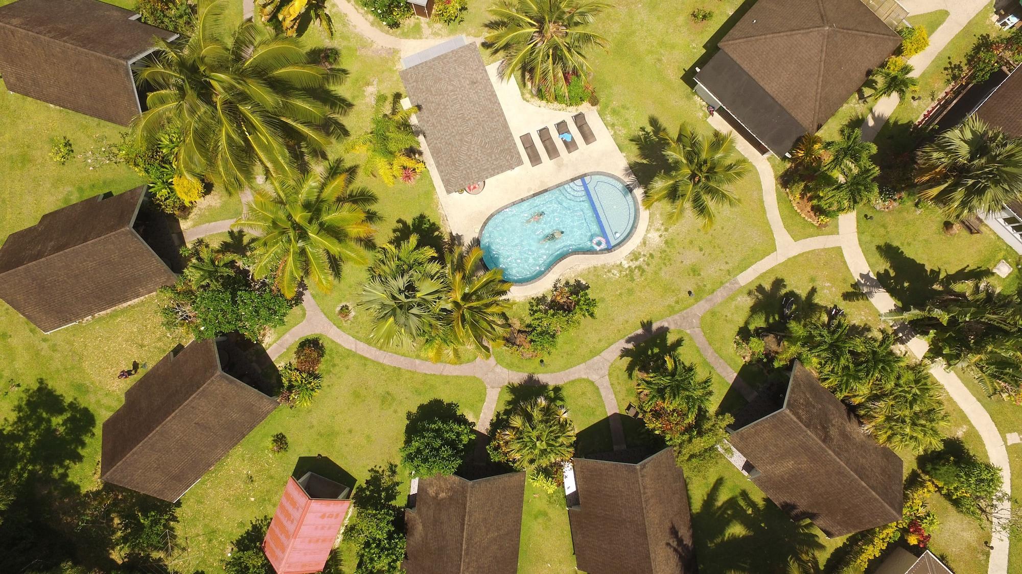 Vista Exterior Palm Grove