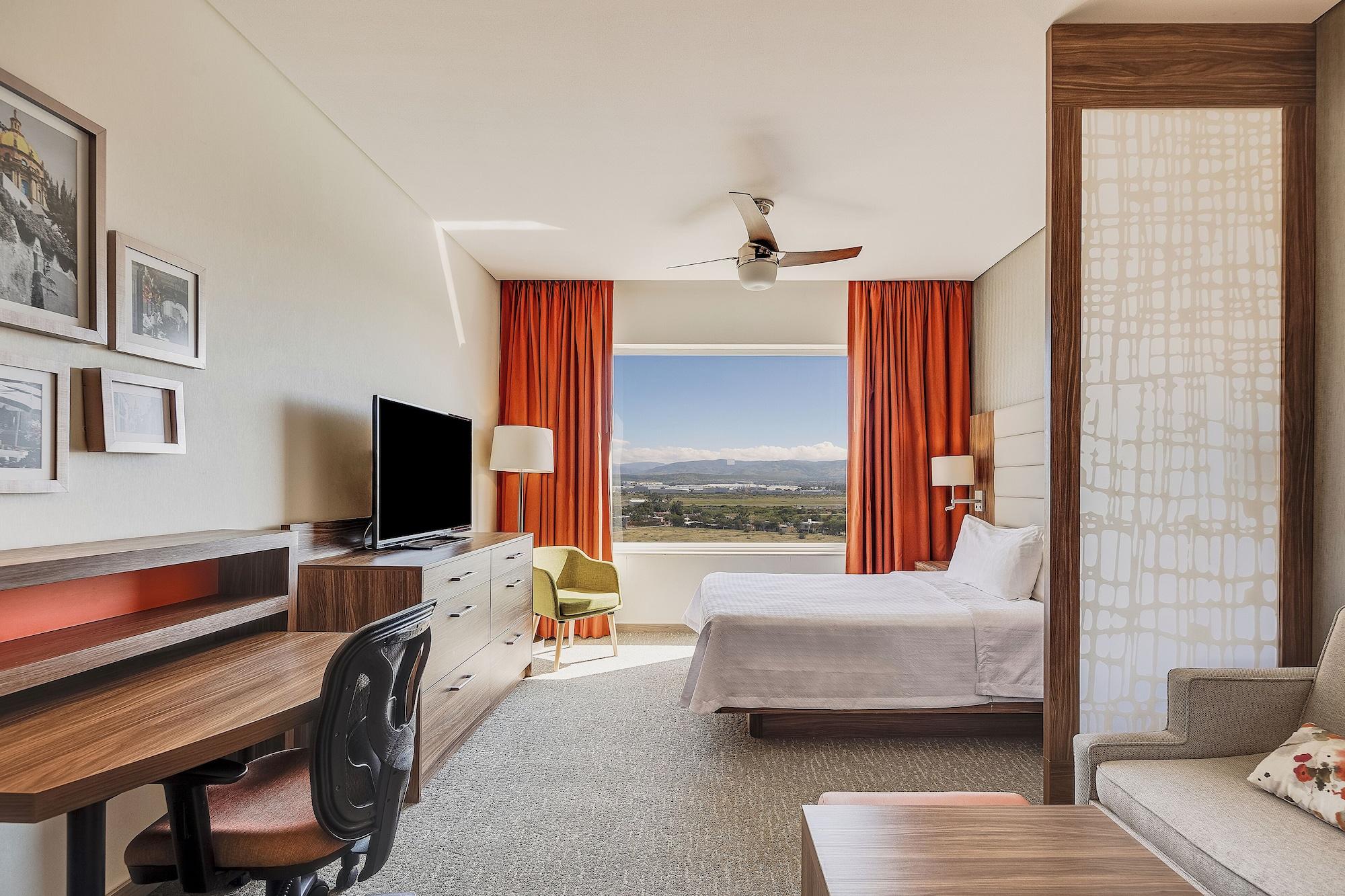 Habitación Fiesta Inn Suites Aeropuerto del Bajío