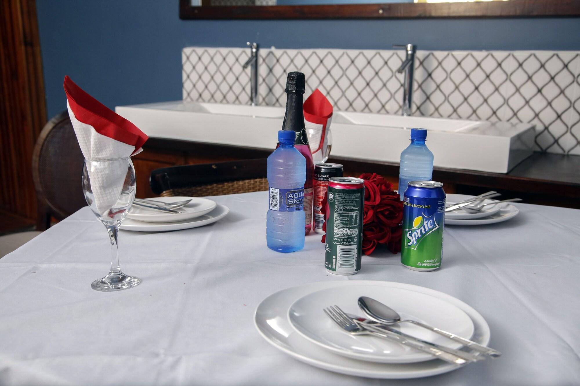 Restaurant Travetel OR Tambo Airport Hotel