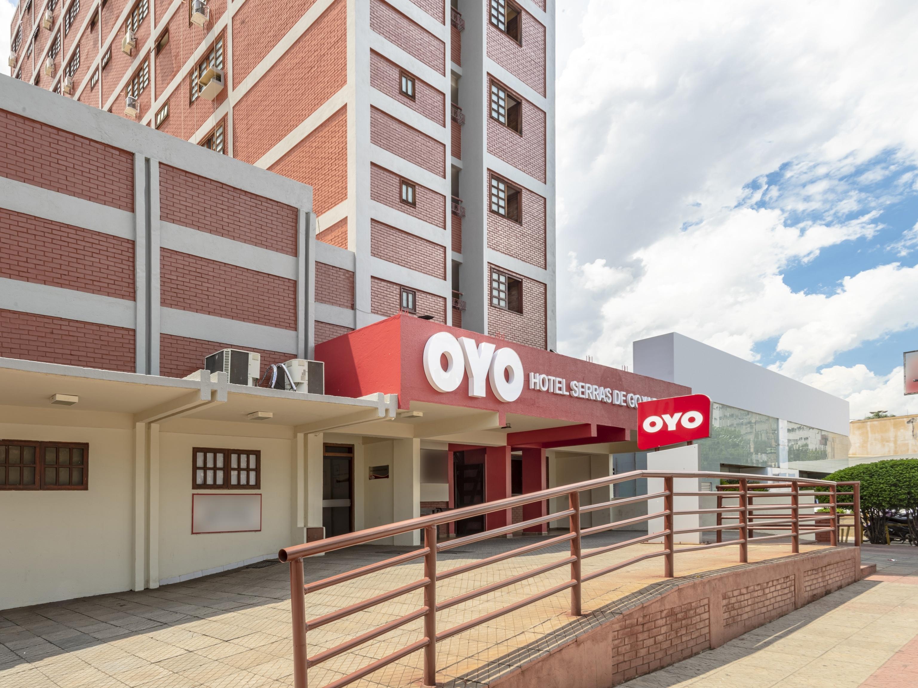 Vista Exterior Rede Andrade Goiânia Centro