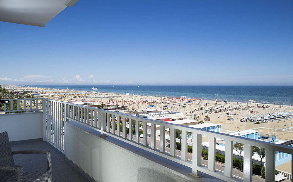 Playa Yes Hotel Touring