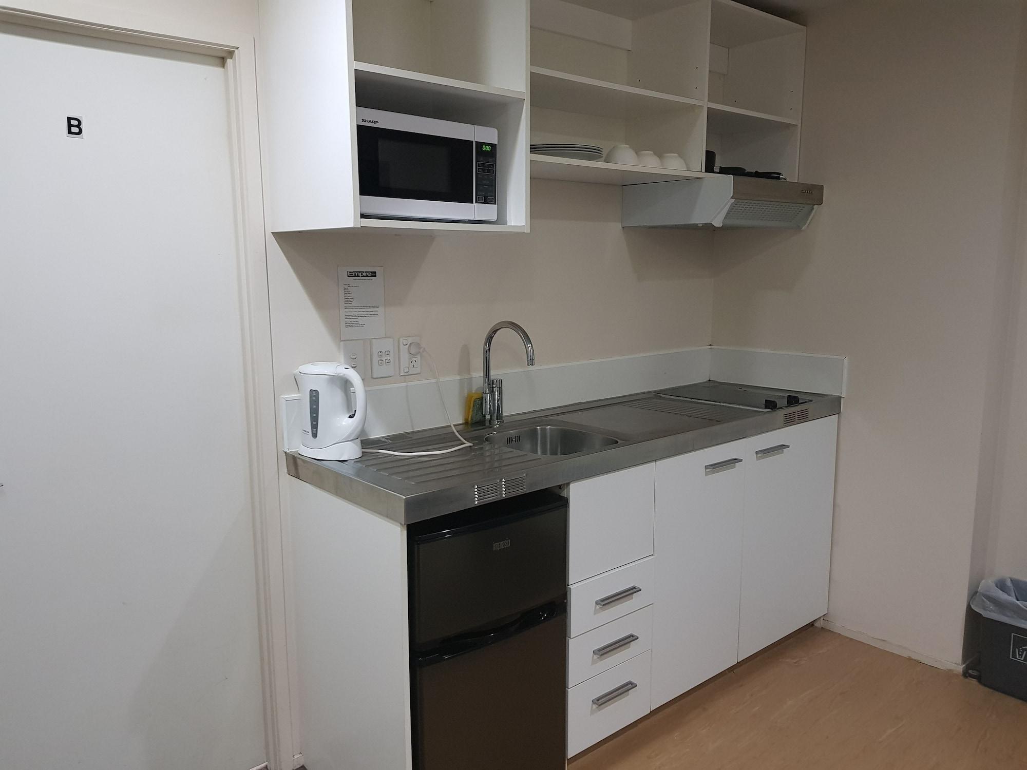 Equipamiento de Habitación Empire Apartments