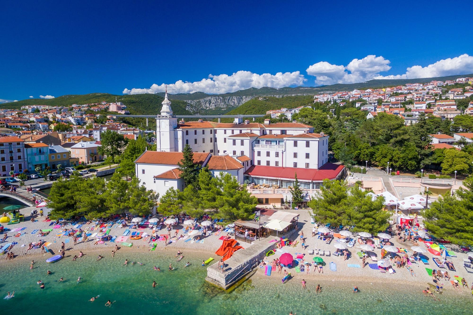 Vista Exterior Hotel Kastel