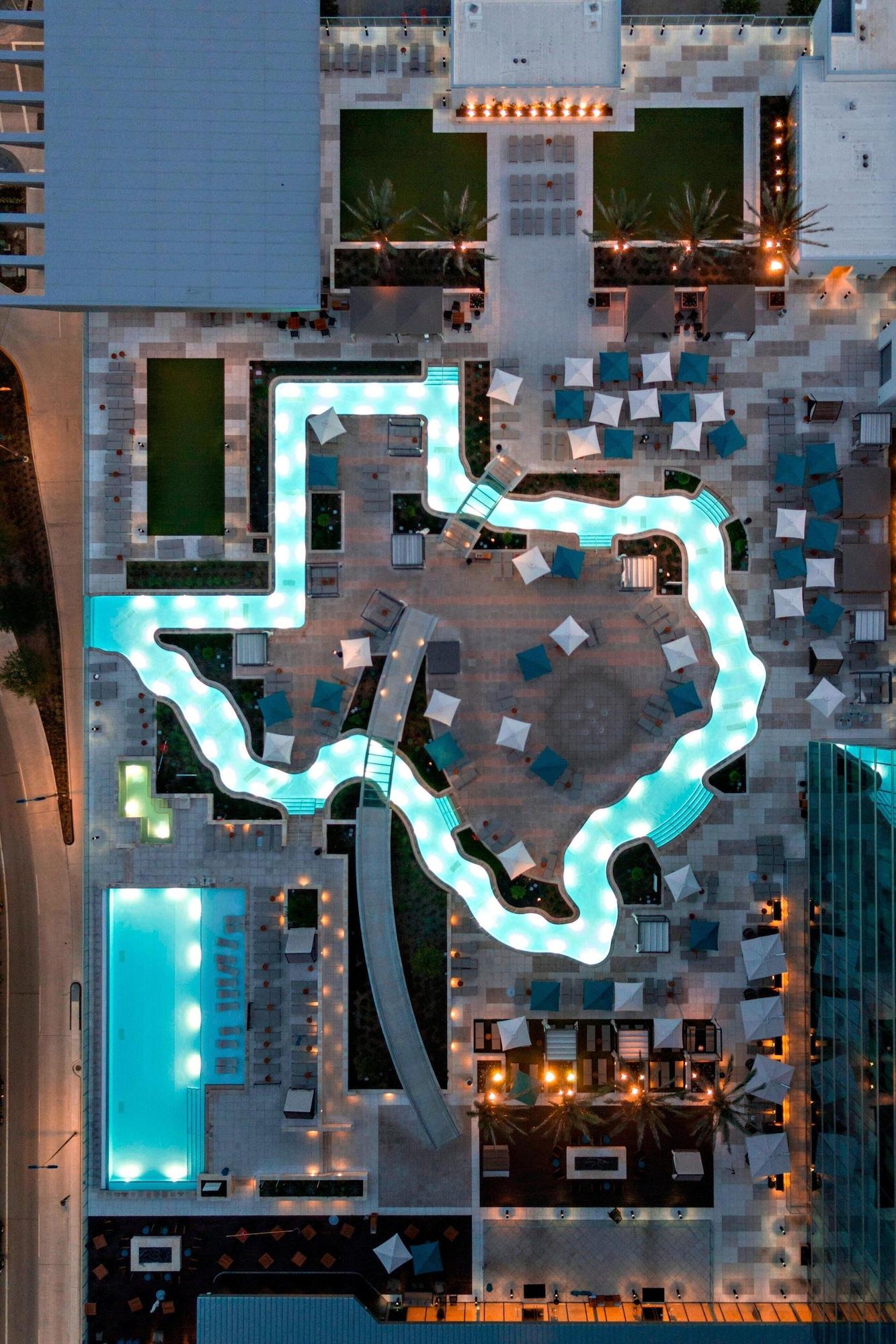 Vista Exterior Marriott Marquis Houston