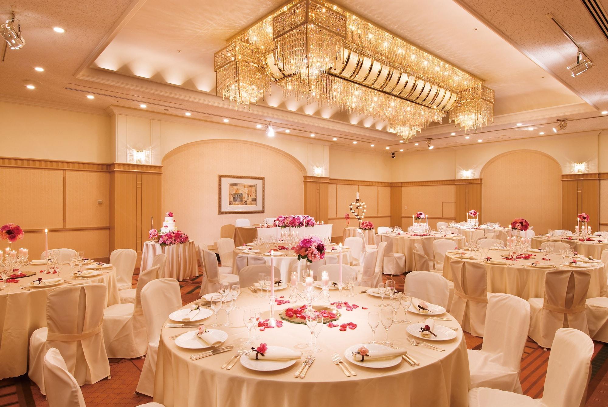 Salón de Baile The Crest Hotel Kashiwa