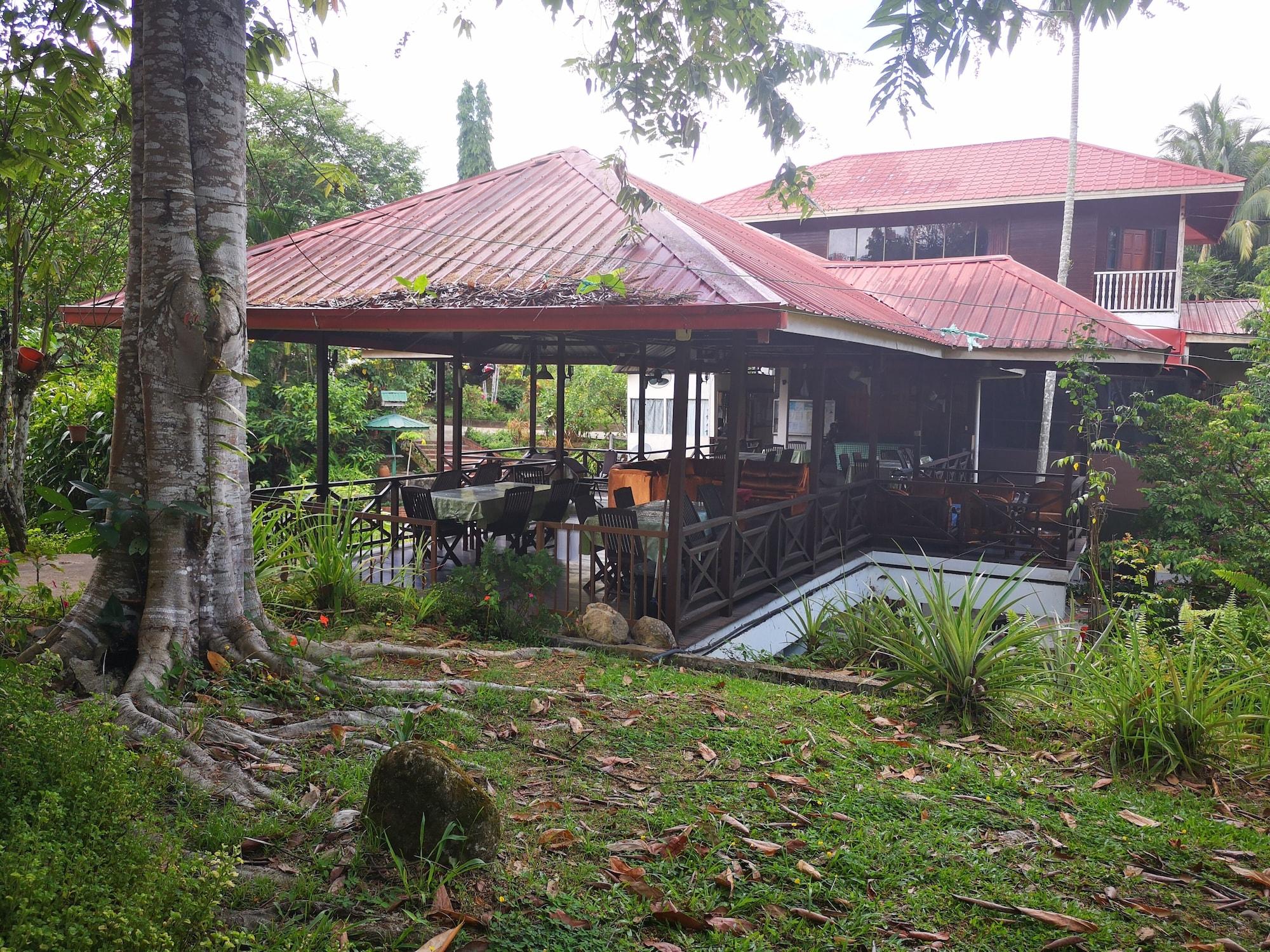 Vista Exterior Slagon Homestay