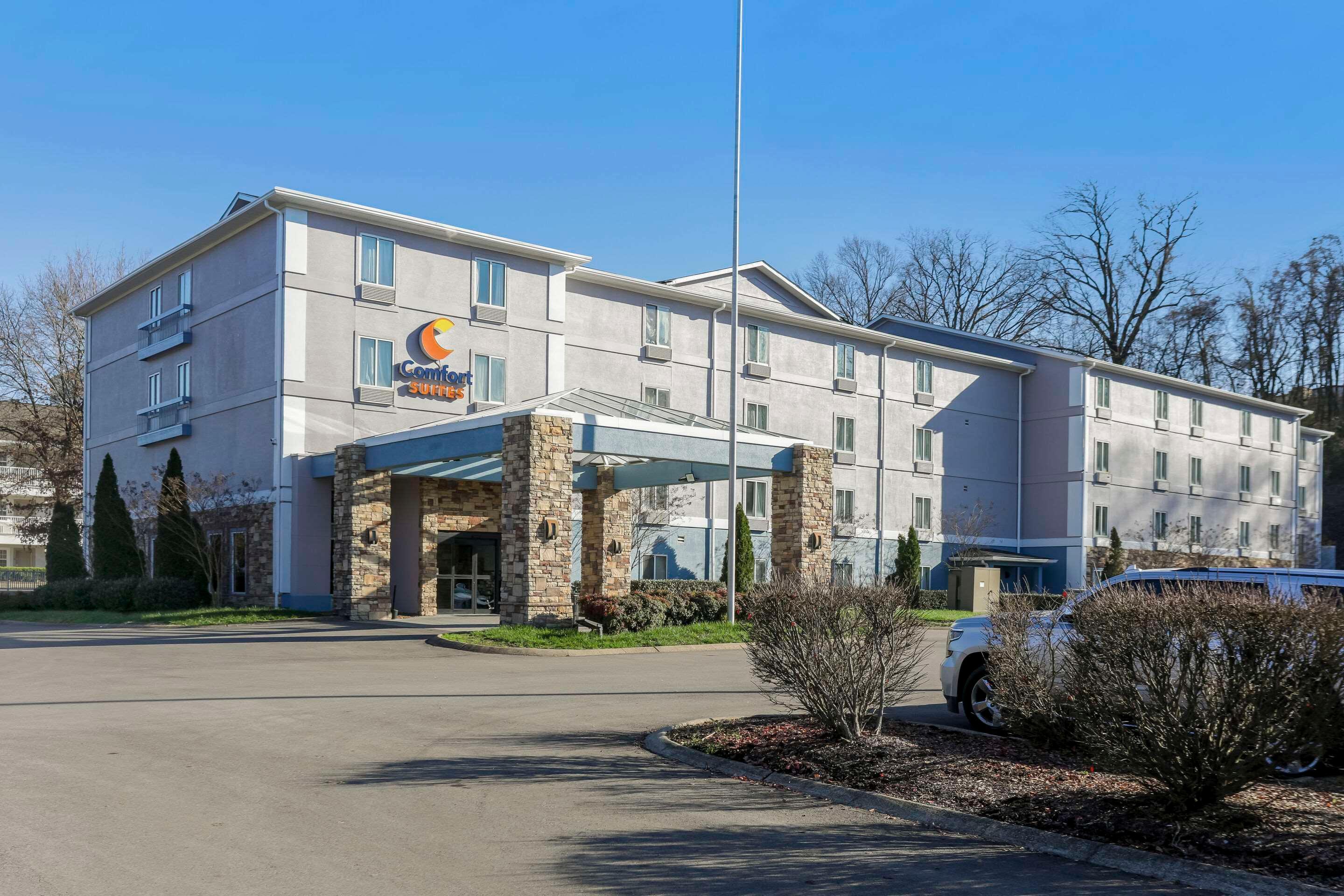Vista Exterior Comfort Suites Nashville Airport - Bna