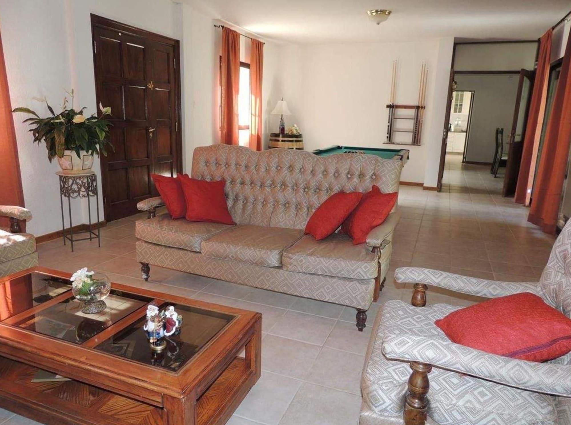 Vista Lobby Villa Niagara