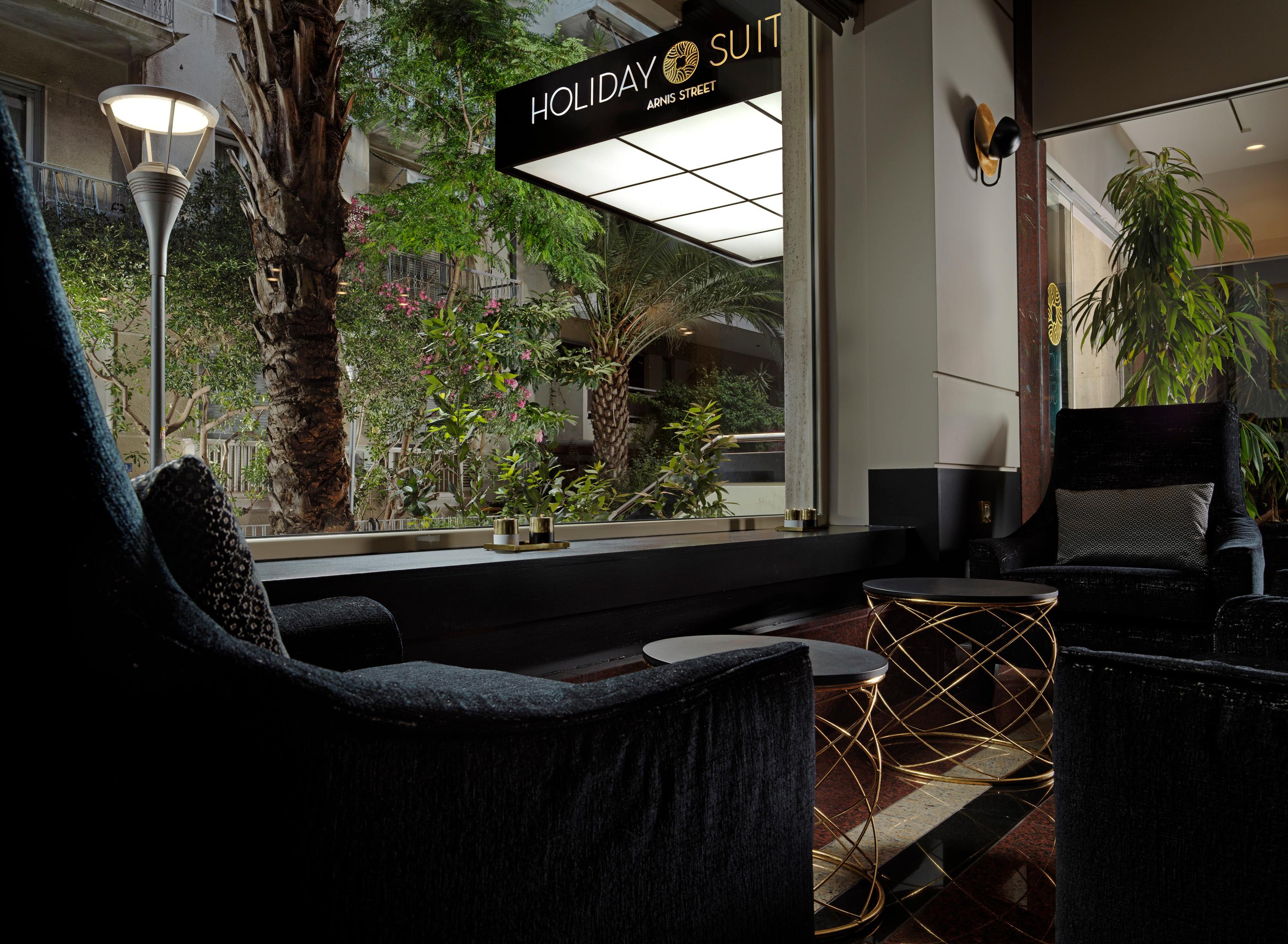 Vista Lobby Holiday Suites