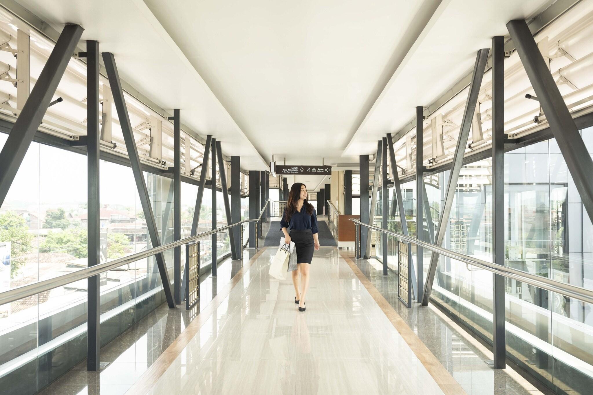 Vista Exterior GRAMM HOTEL by Ambarrukmo