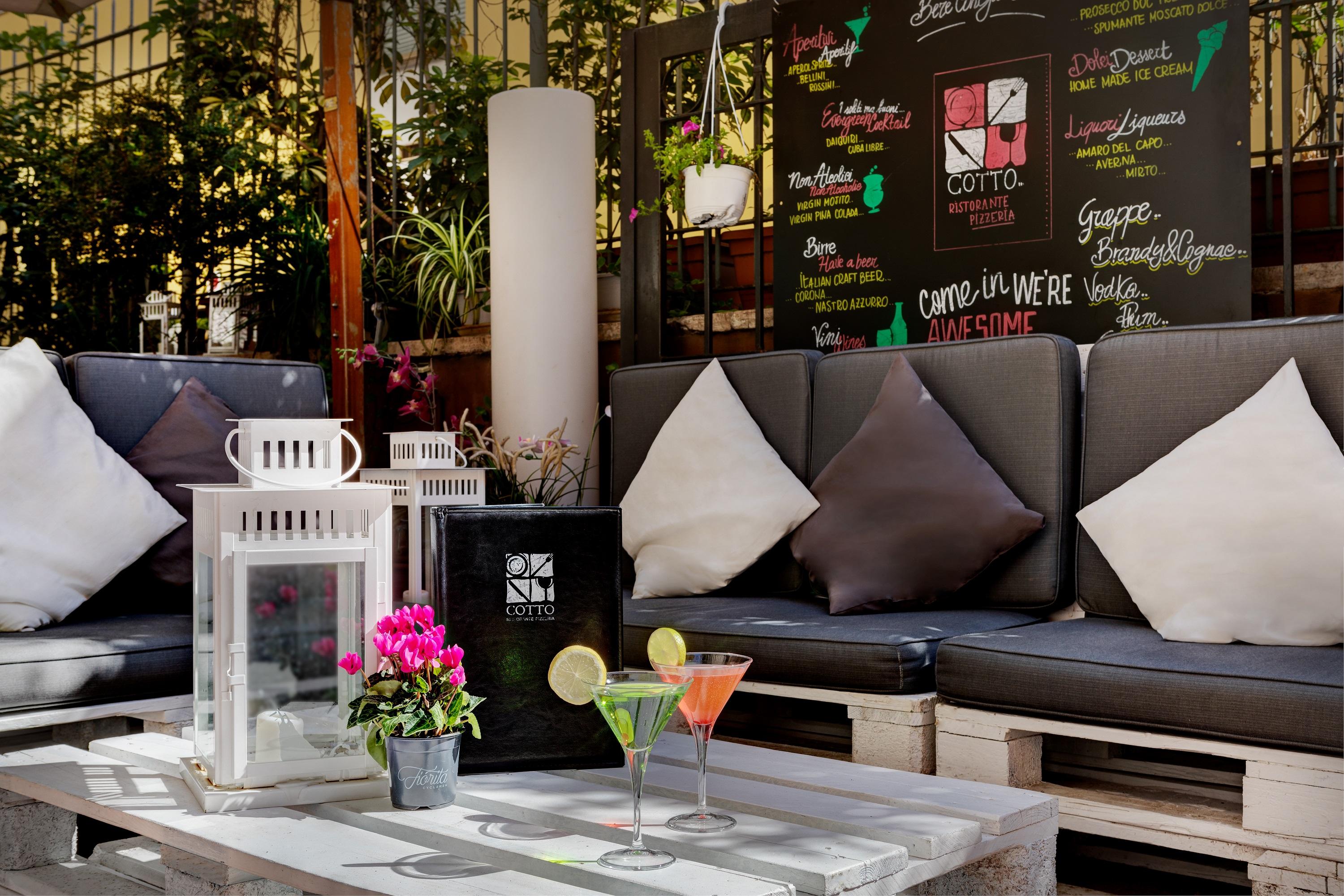 Bar/Salón Dharma Style Hotel & Spa