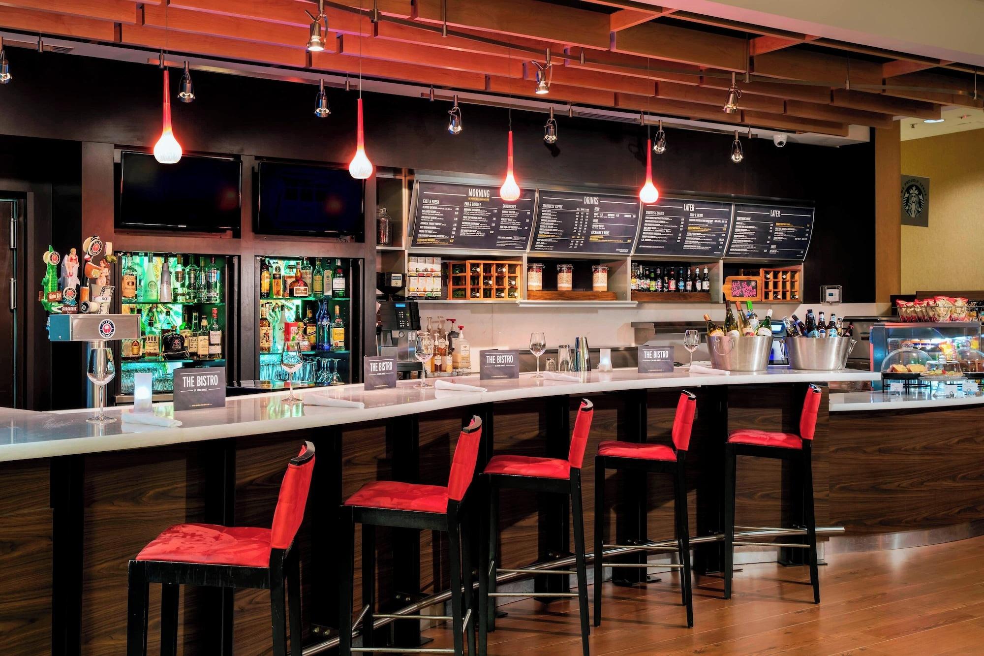 Bar/Salón Courtyard by Marriott Miami Homestead