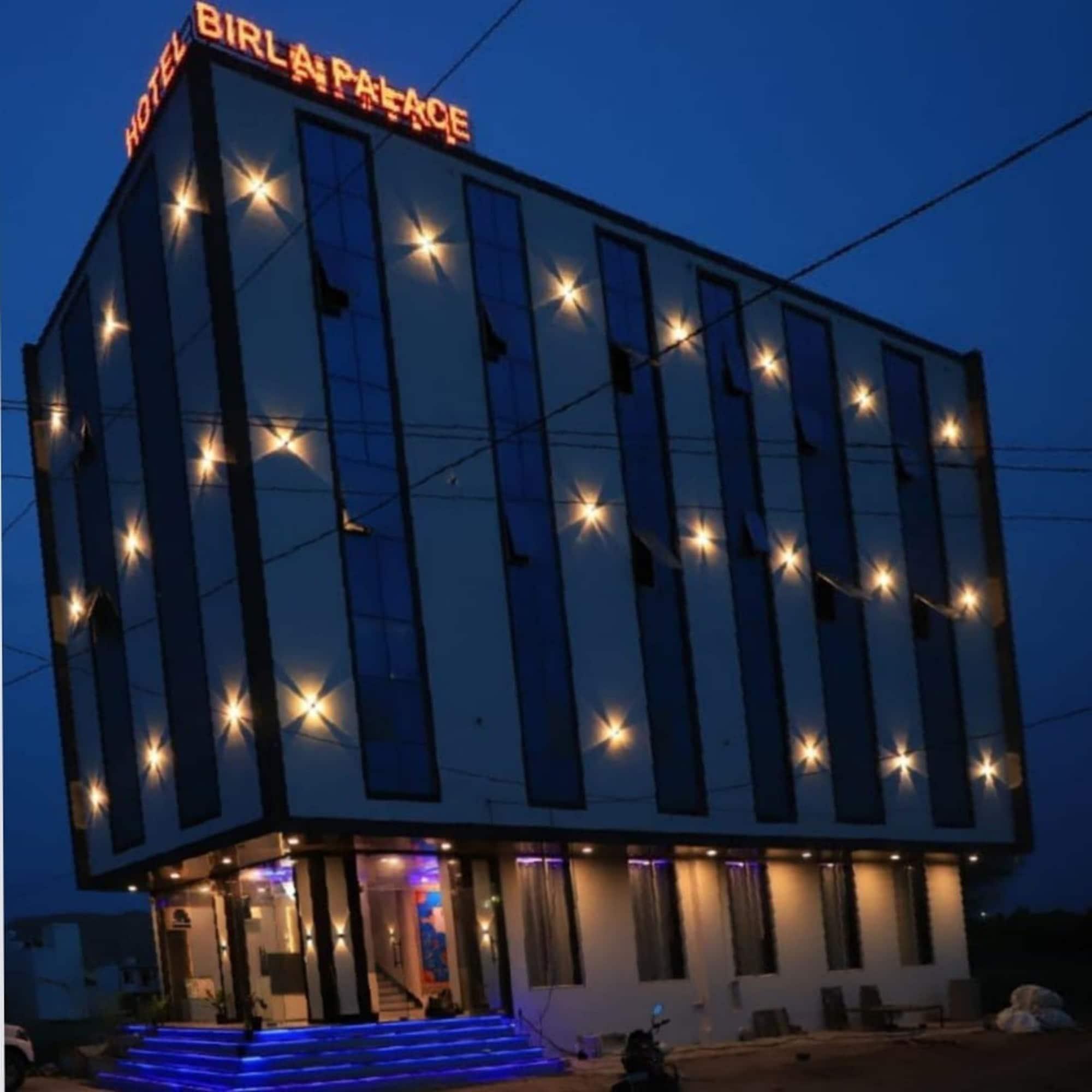 Vista Exterior HOTEL BIRLA PALACE