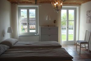 Alquiler Vacacional - Cascina del Noce - Alba. Spacious apartment with exceptional views and pool