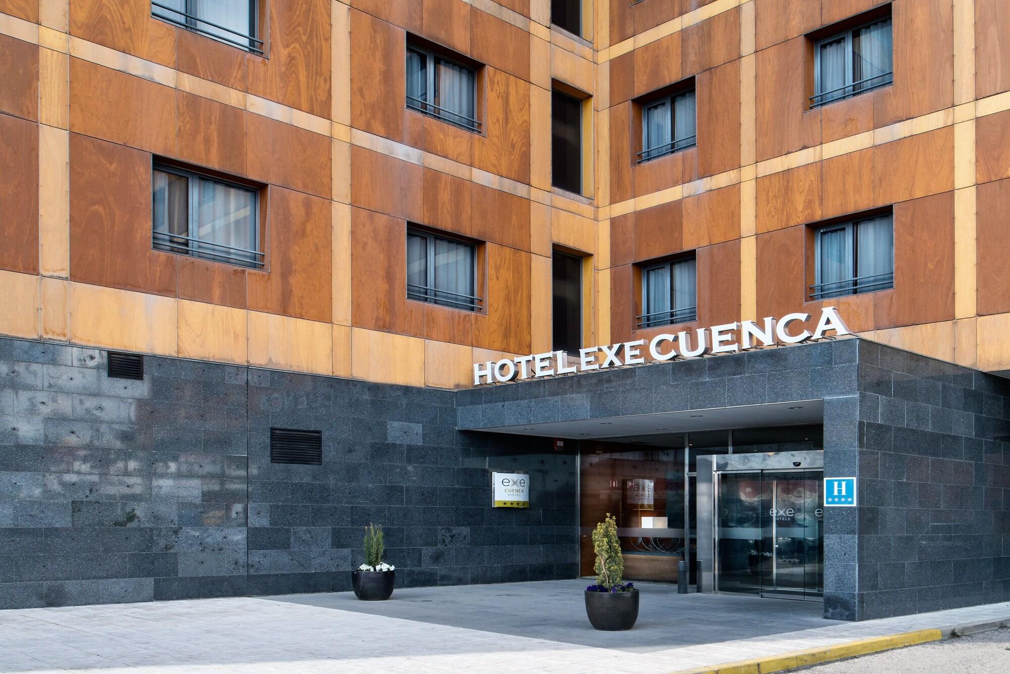 Vista Exterior Hotel Exe Cuenca