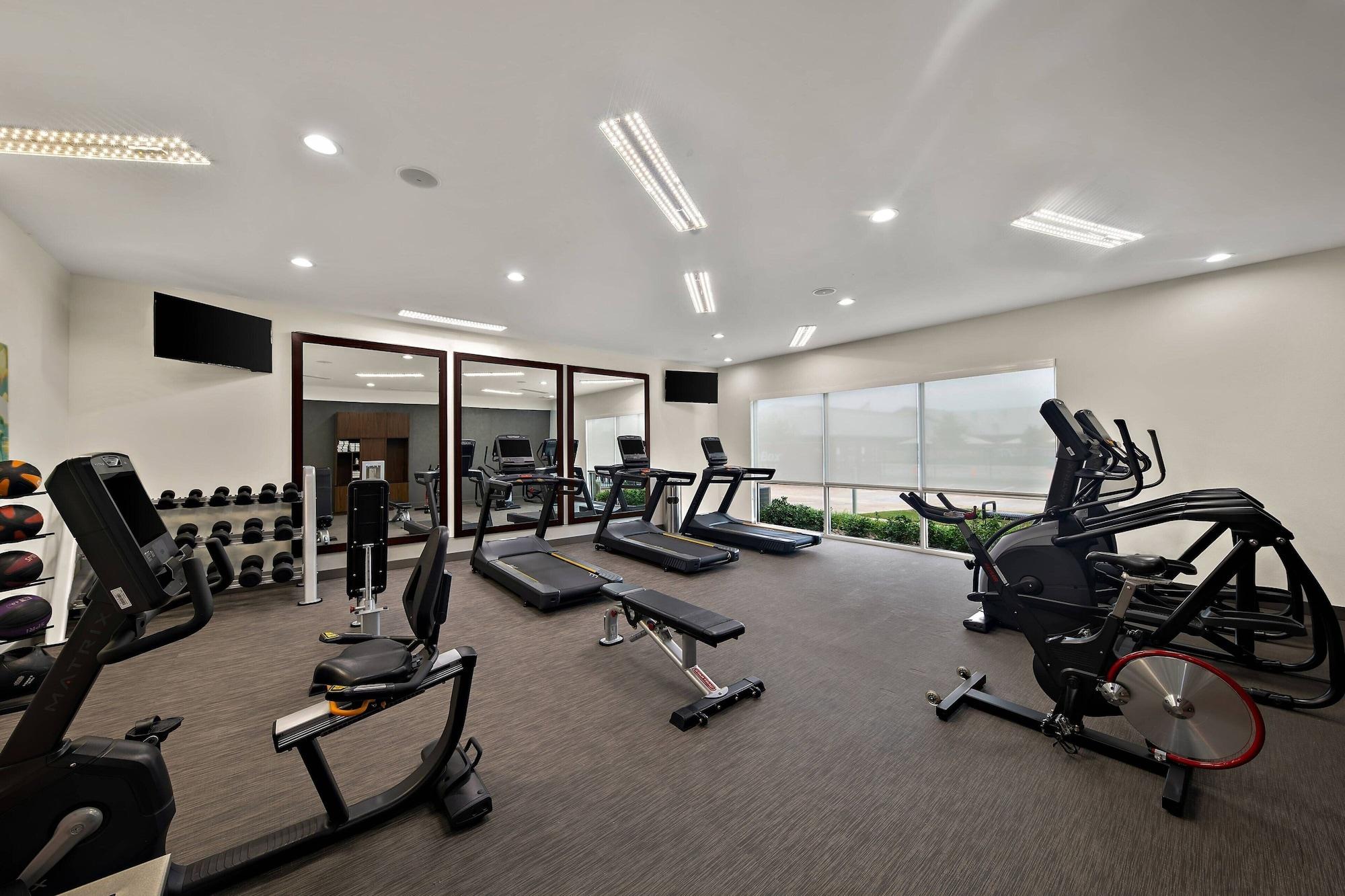 Gimnasio Four Points by Sheraton Plano