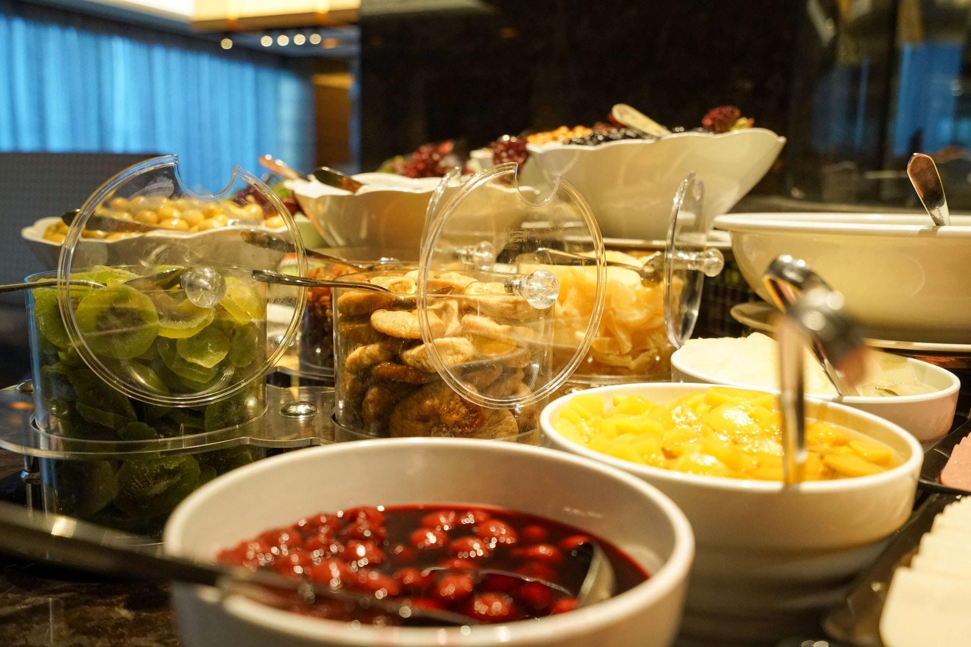 Restaurant Golden Tulip Istanbul Bayrampasa