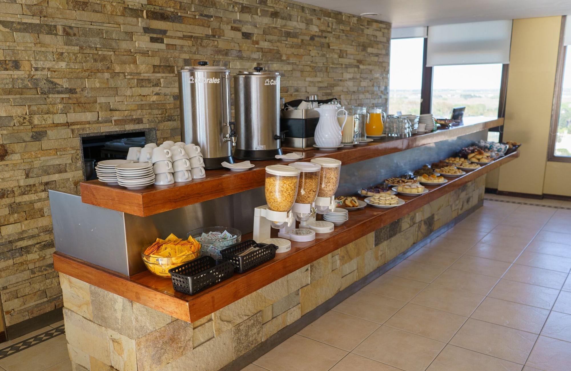 Restaurant Hostal Del Sol Resort & Spa