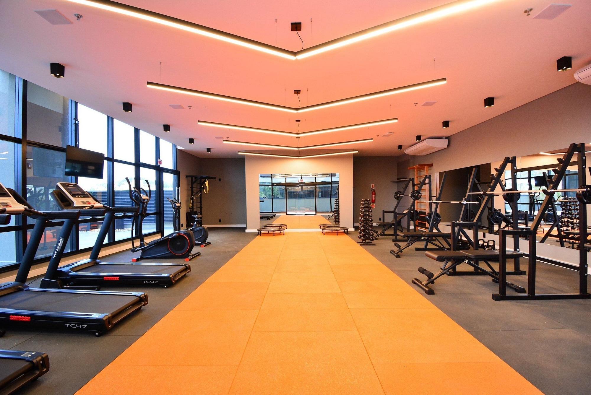 Gimnasio Studio frente a UFSC e HU  Viva Trindade