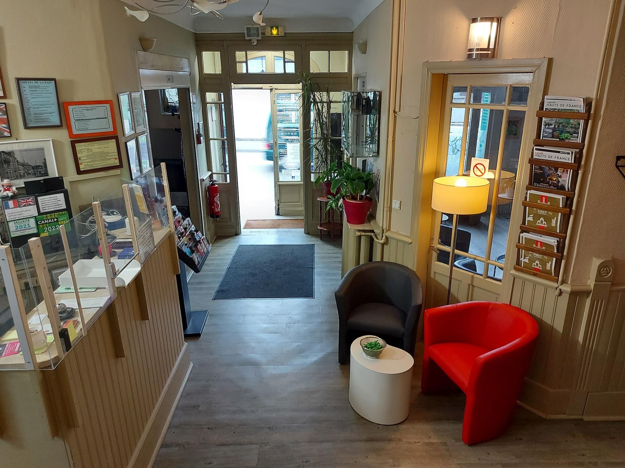 Vista Lobby Hotel de la paix