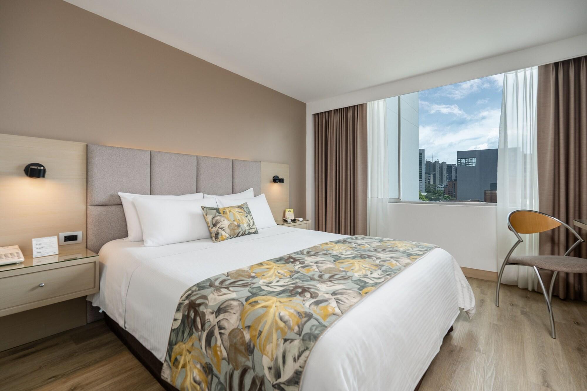 Habitación Novelty Suites Hotel - Oviedo Mall