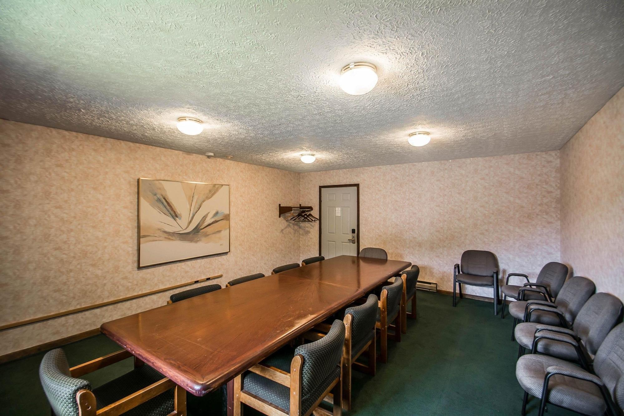 Sala de Reuniones Econo Lodge Hornell