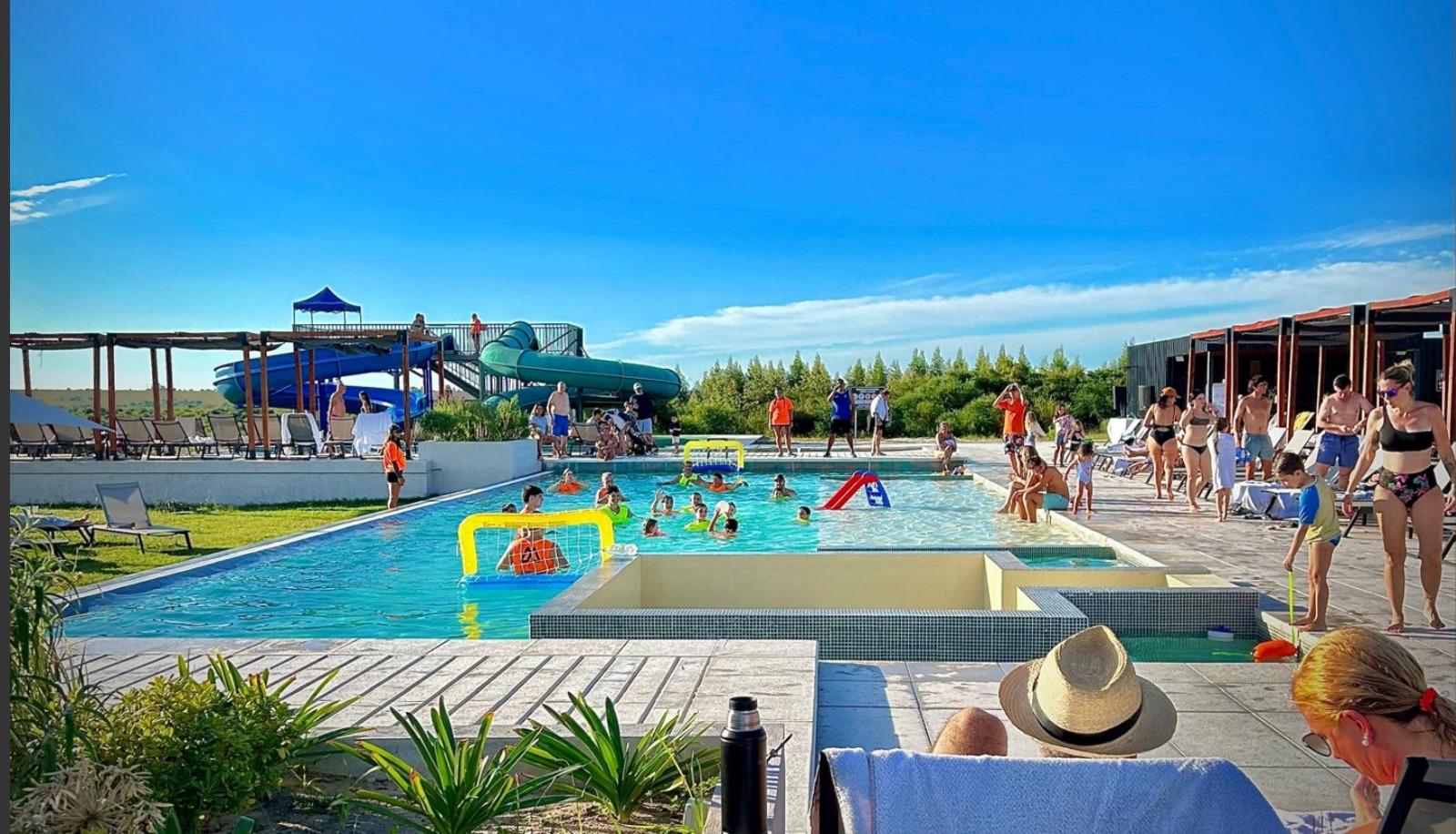 Vista Piscina Midland Hotel & Resort All Inclusive