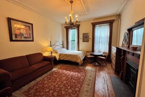 Alquiler Vacacional - Cozy vintage studio in New York City brownstone!