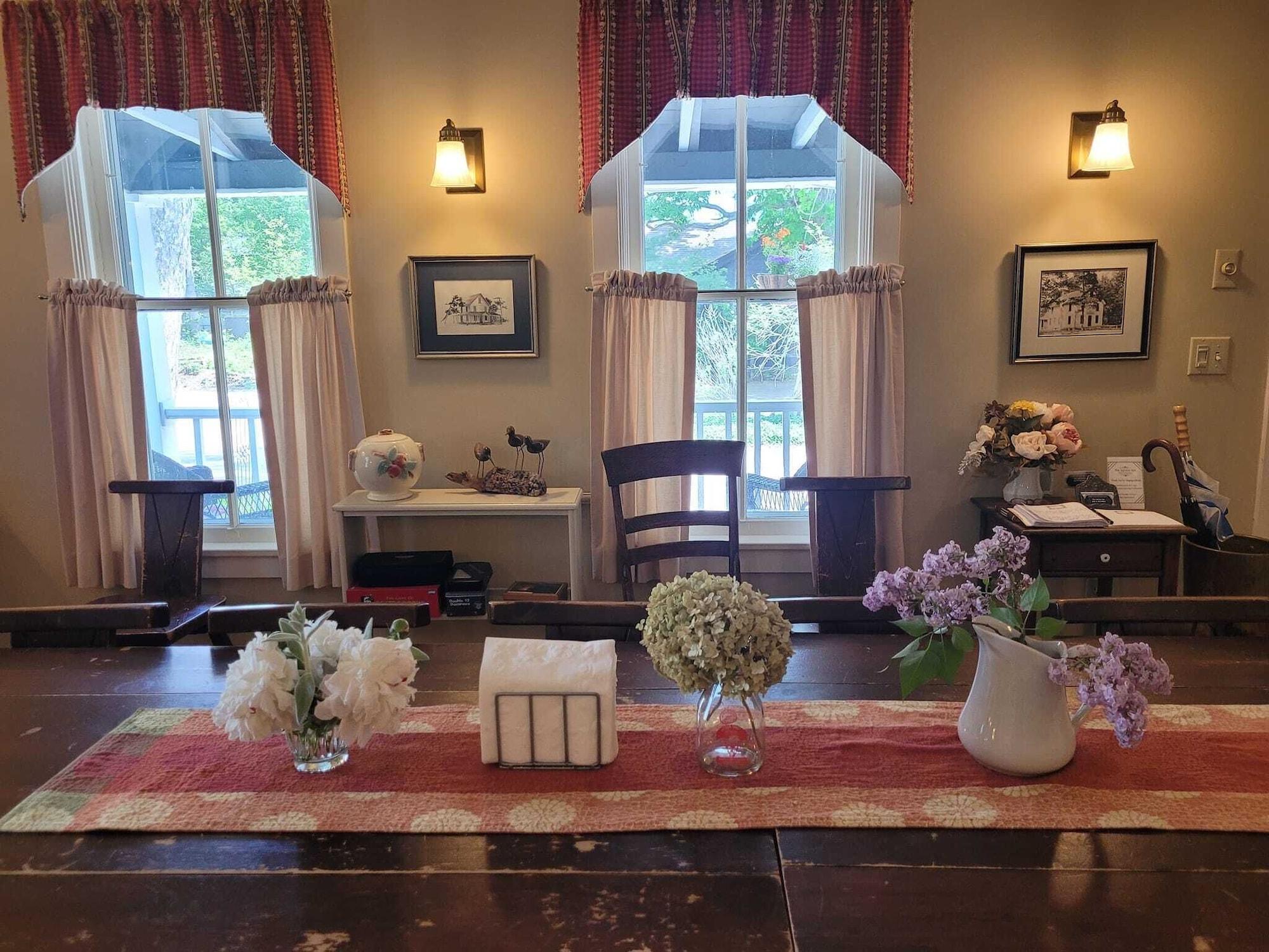 Restaurant The Sylvan Inn