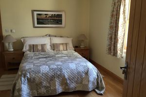 Alojamiento - 4* Self Contained Annex with stunning views over the Gower countryside