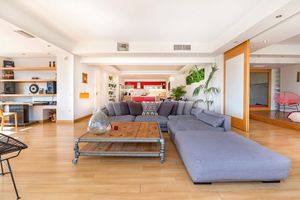 Renta temporal - “AGORA LOFT” -Athens Historical Center-Luxury apartment with outdoor Jacuzzi