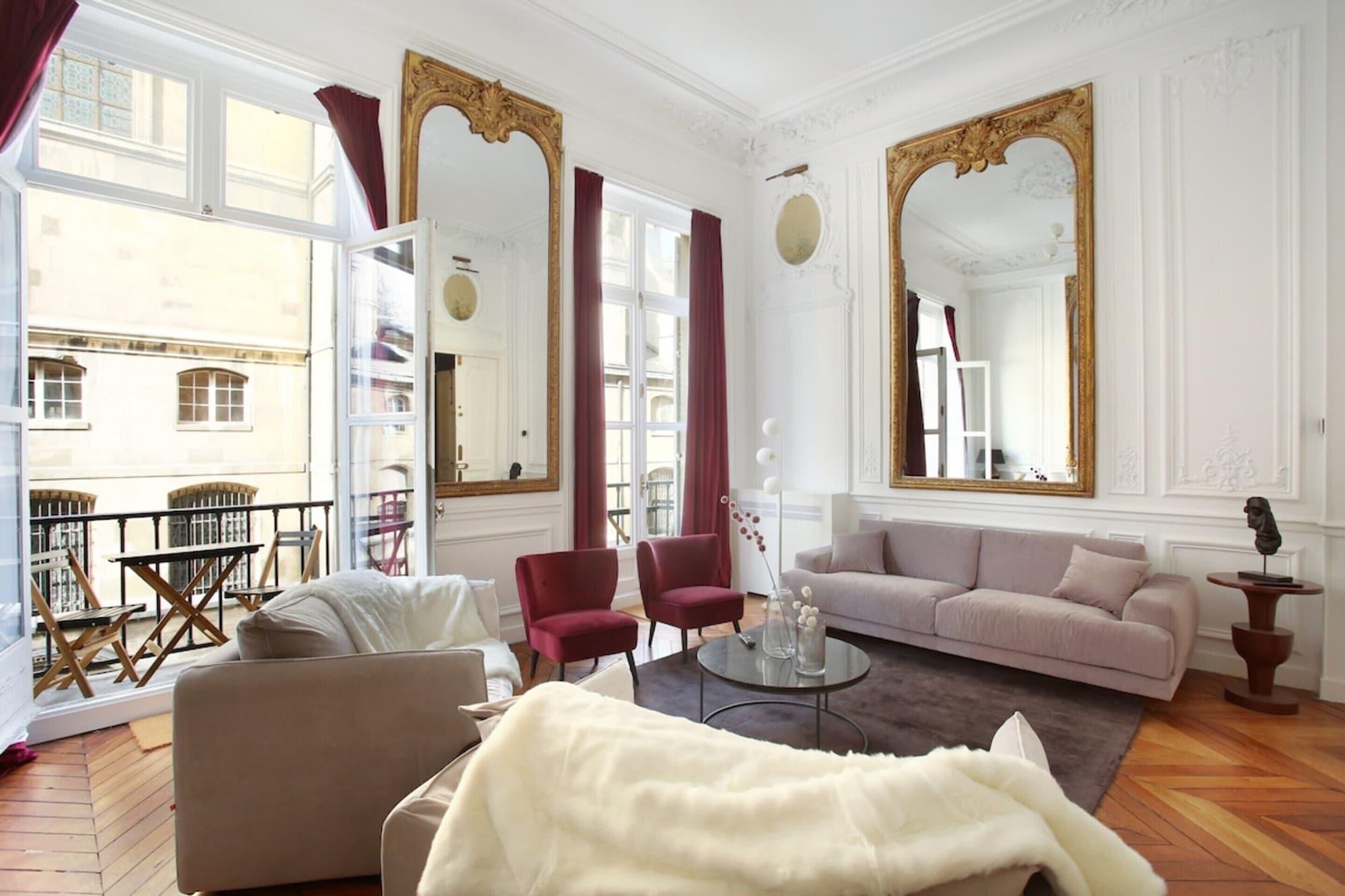 Varios Sumptuous Apartment Louvre Museum Concorde