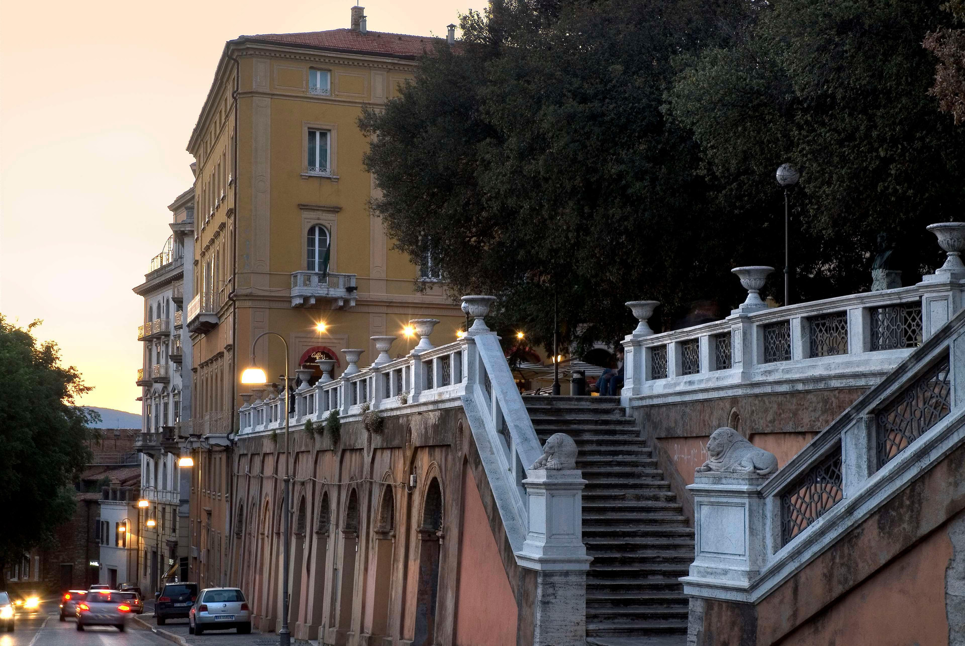 Vista Exterior Sina Brufani